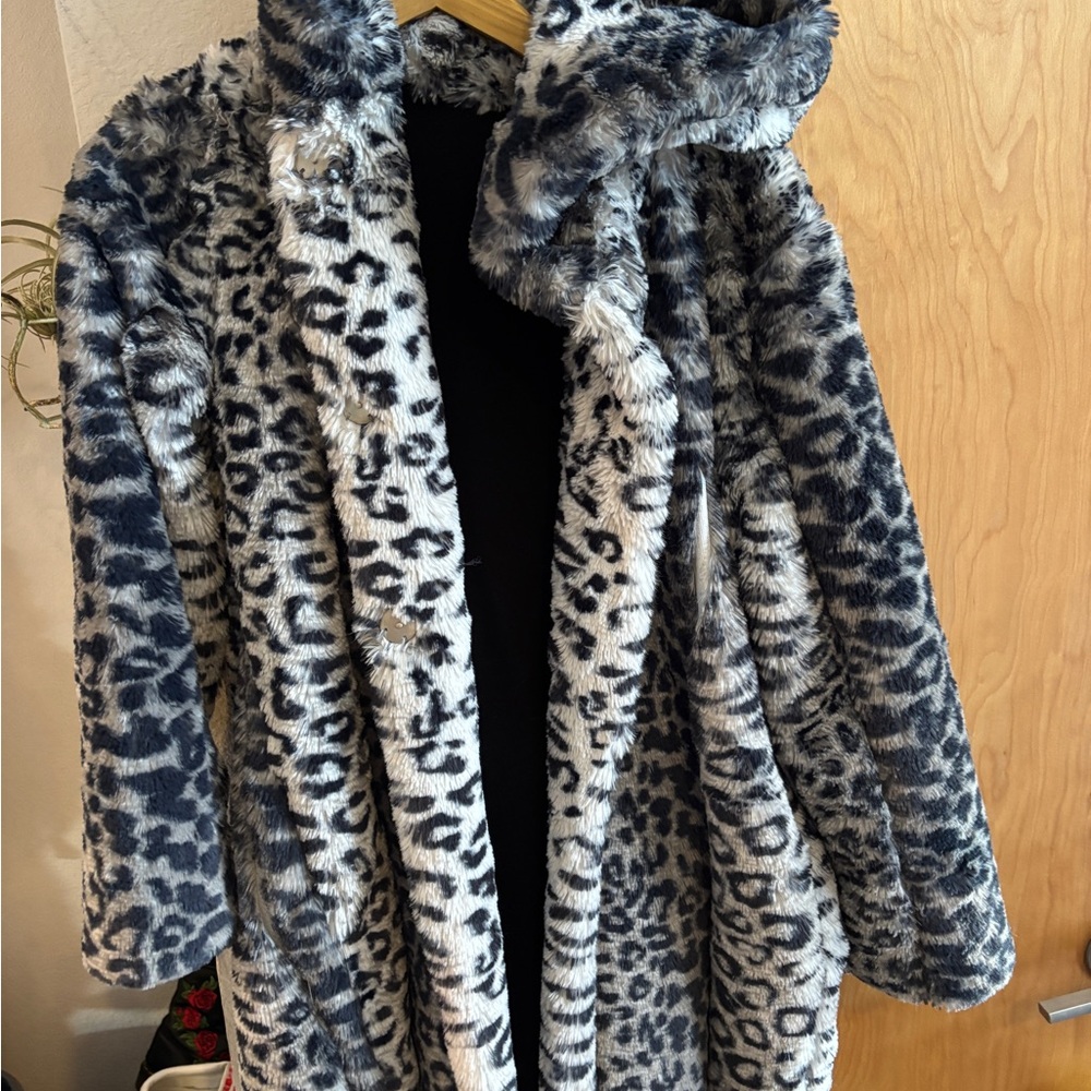 Capote Leopard Print Faux Fur Coat